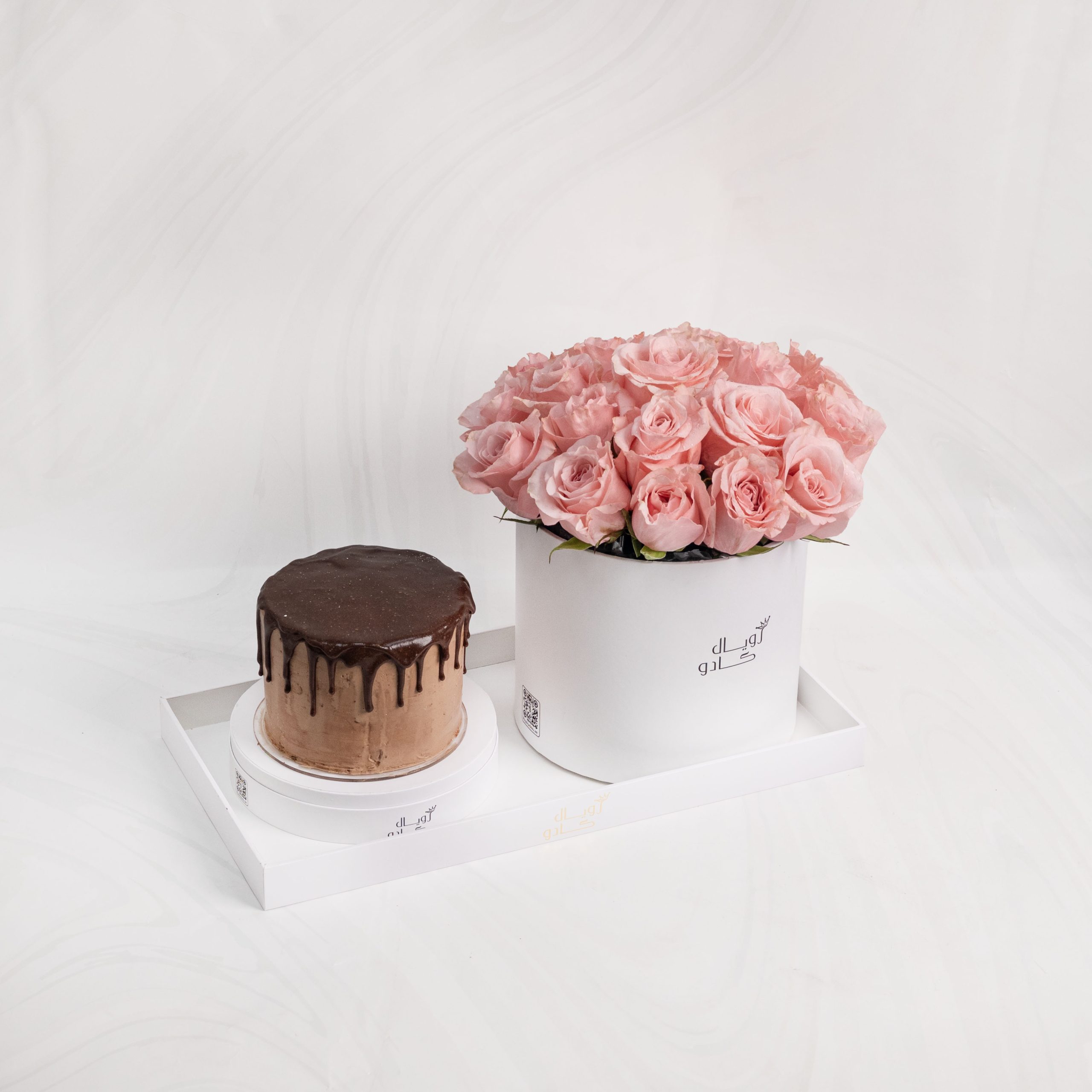 Rose Bloom Cylinder with Chocolate Cake - Image 3