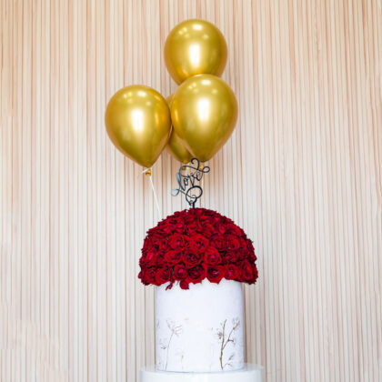 Graduation Bundle 100 Roses